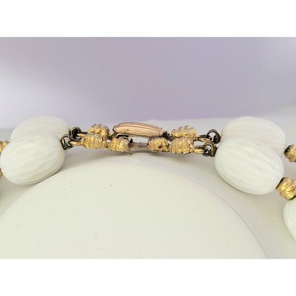 Crown Trifari Necklace Vintage Double Strand White Gold Signed - Picture 7 of 7